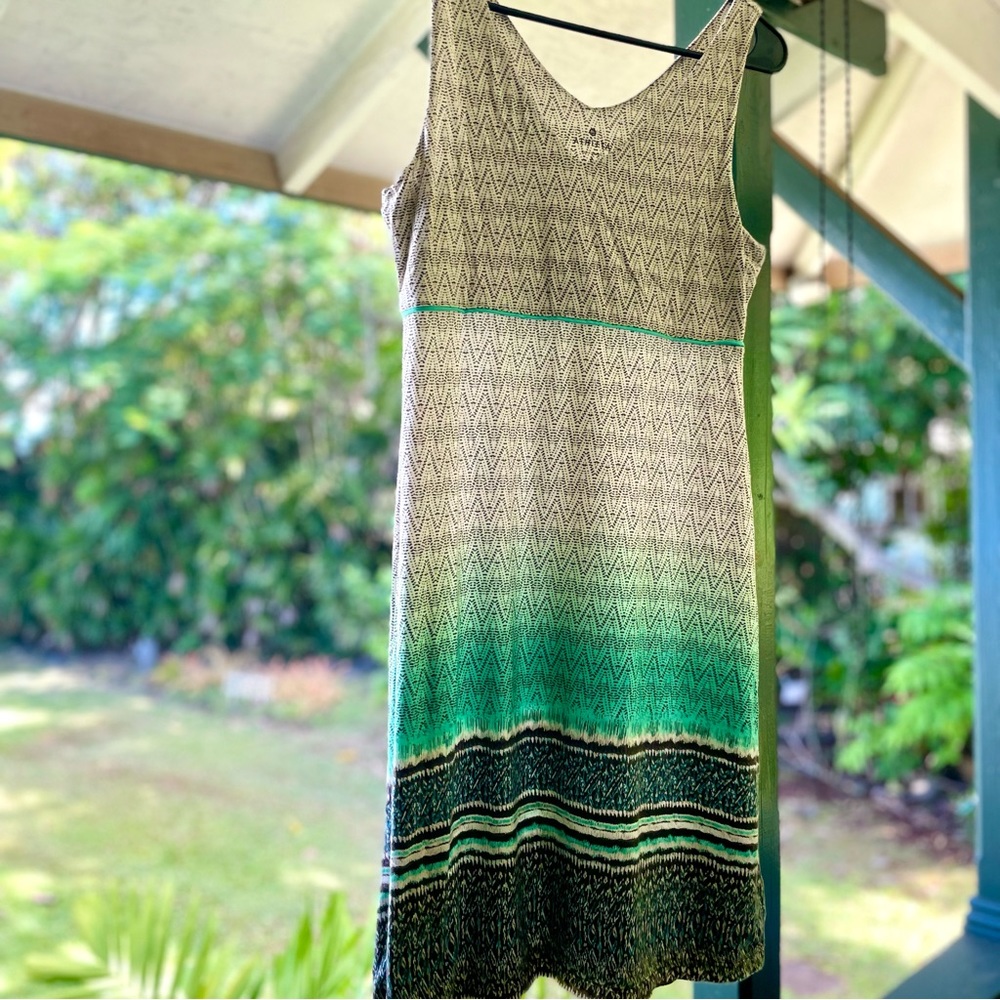 Athleta Santorini V Neck Printed Dress